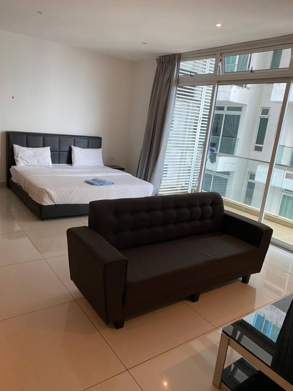 Jb City D'Esplanade Shopping Mall Apartment Johor Bahru Ngoại thất bức ảnh