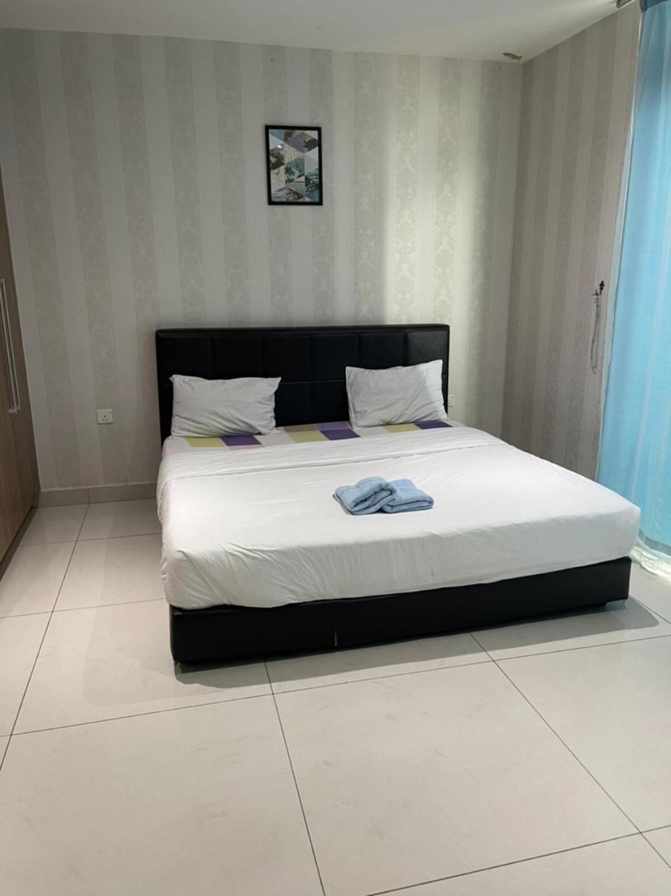 Jb City D'Esplanade Shopping Mall Apartment Johor Bahru Ngoại thất bức ảnh