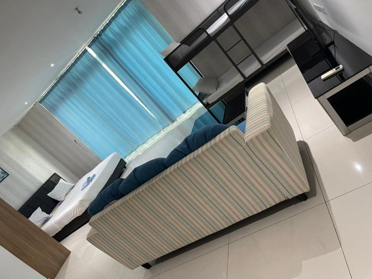 Jb City D'Esplanade Shopping Mall Apartment Johor Bahru Ngoại thất bức ảnh